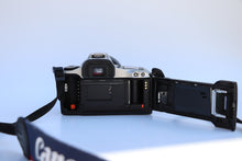 Load image into Gallery viewer, Canon Rebel 2000