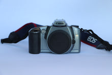 Load image into Gallery viewer, Canon Rebel GII
