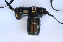 Load image into Gallery viewer, Olympus OM77AF
